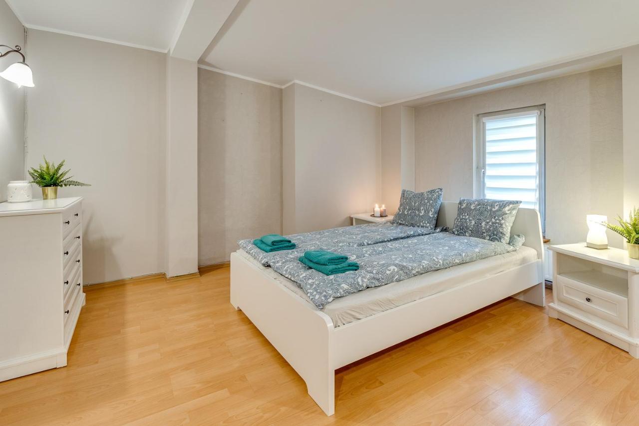 Apartament Poddasze Przy Palmiarni Gliwice Eksteriør billede